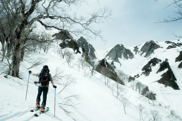 Foreigners accounting for over 80 percent of off-course skiers needing rescue in Japan’s Hokkaido