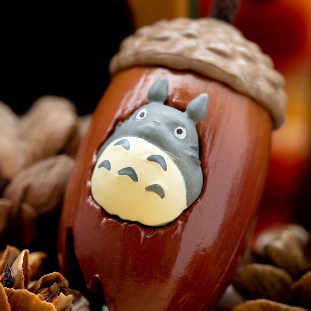 Adorable Totoro acorn key holders come with a special guest hidden