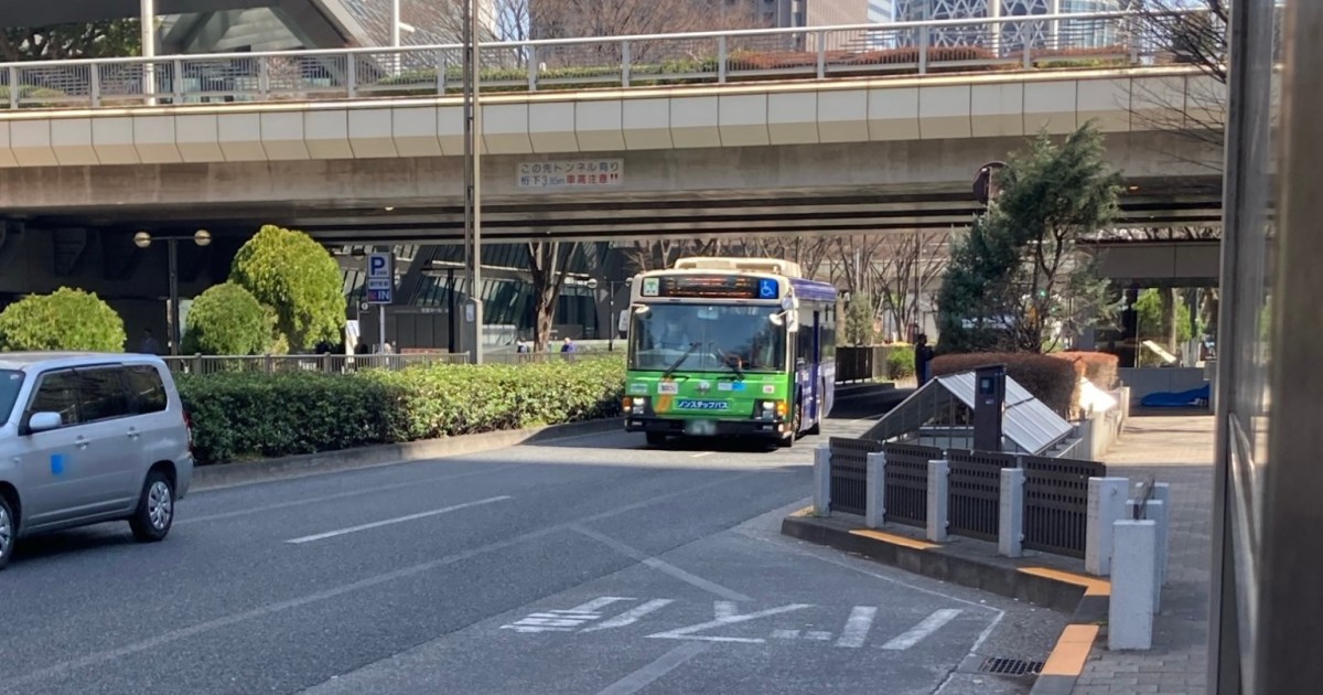Tokyo bus line praised for handling of driver’s mental health