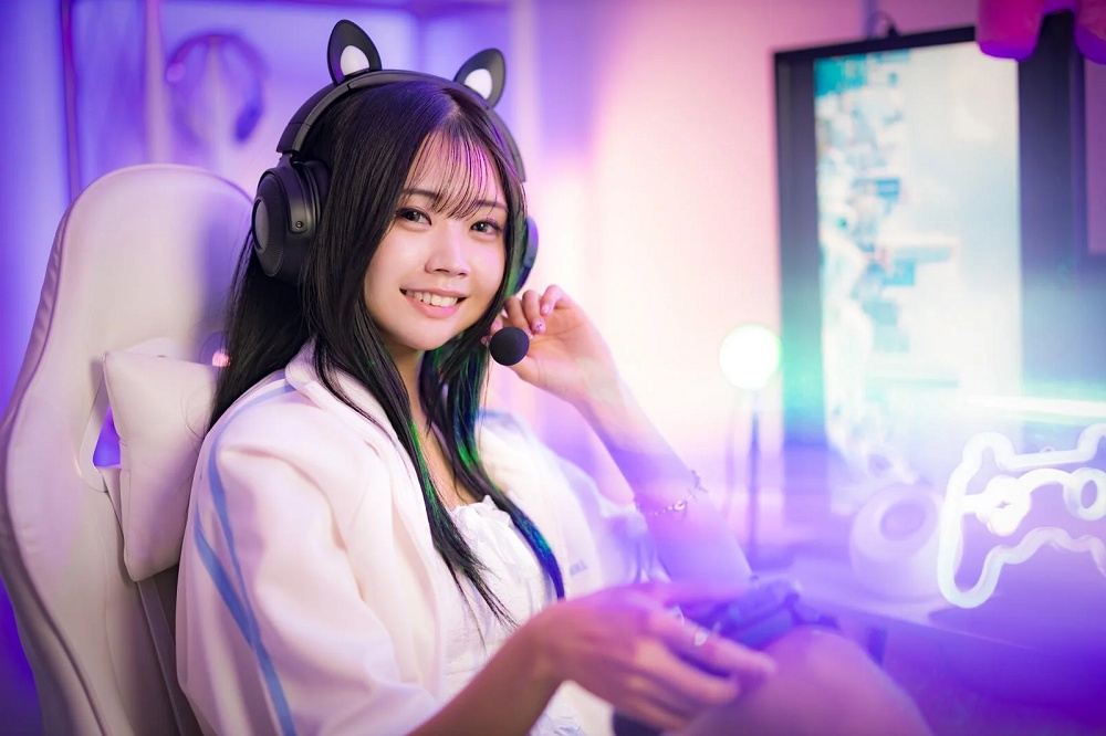 “Online streamer” tops dream job poll for young Japanese kids, older kids not so interested