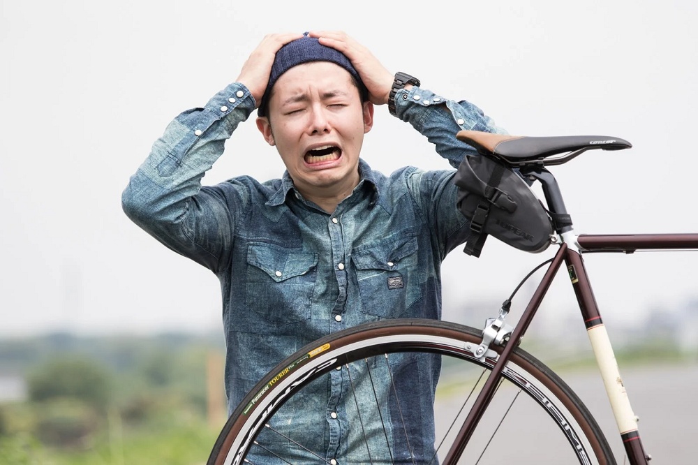 Police in Japan warn of scam artists posing as cops to collect fines for breaking new bike rules