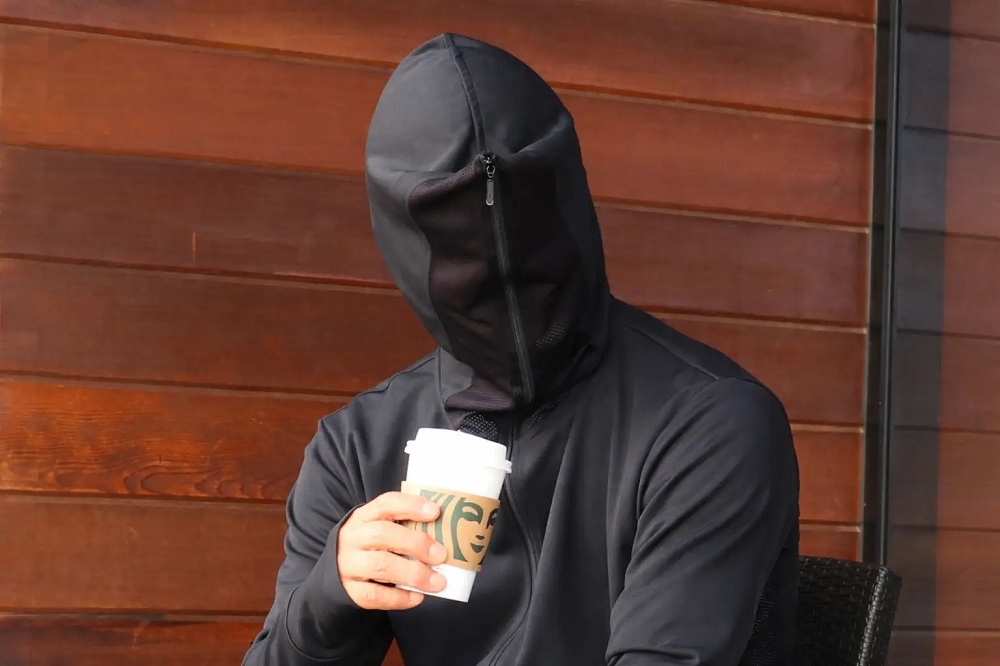 Japan's full-facemask Ninja Parka still lets you eat ice cream