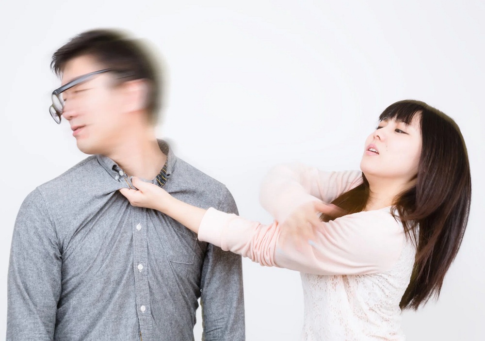 Woman in Japan breaks into home of complete stranger just to slap him in the face