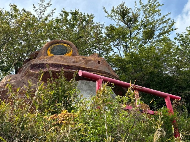 Gama Land, the weird Japanese amusement park celebrating toads, is now like a ghost town