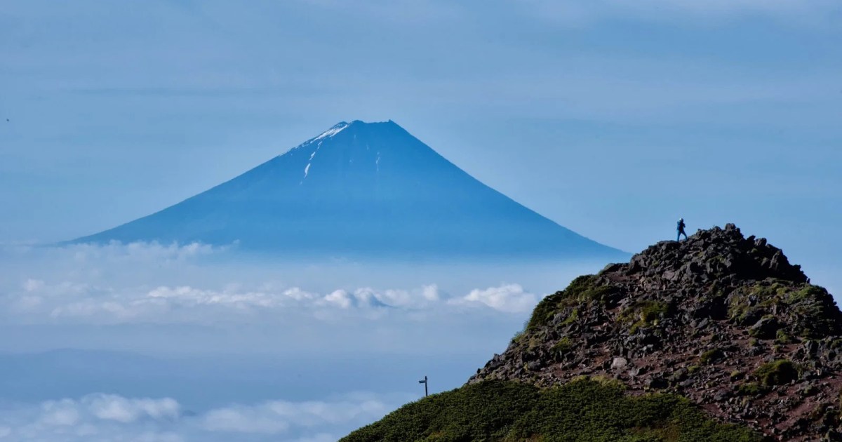 Mt Fuji installs new emergency shelters ahead of the 2026 climbing