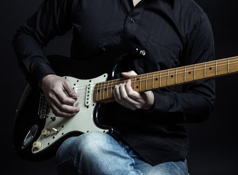 61-year-old Kyoto man arrested for playing guitar and radio too loudly for seven years