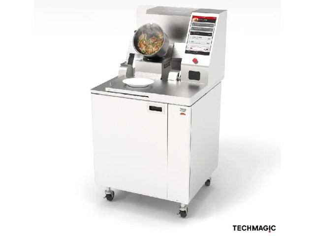 Japanese convenience store Lawson now has stir-fried noodle-cooking robot chefs Japanese convenience store Lawson now has stir-fried noodle-cooking robot chefs