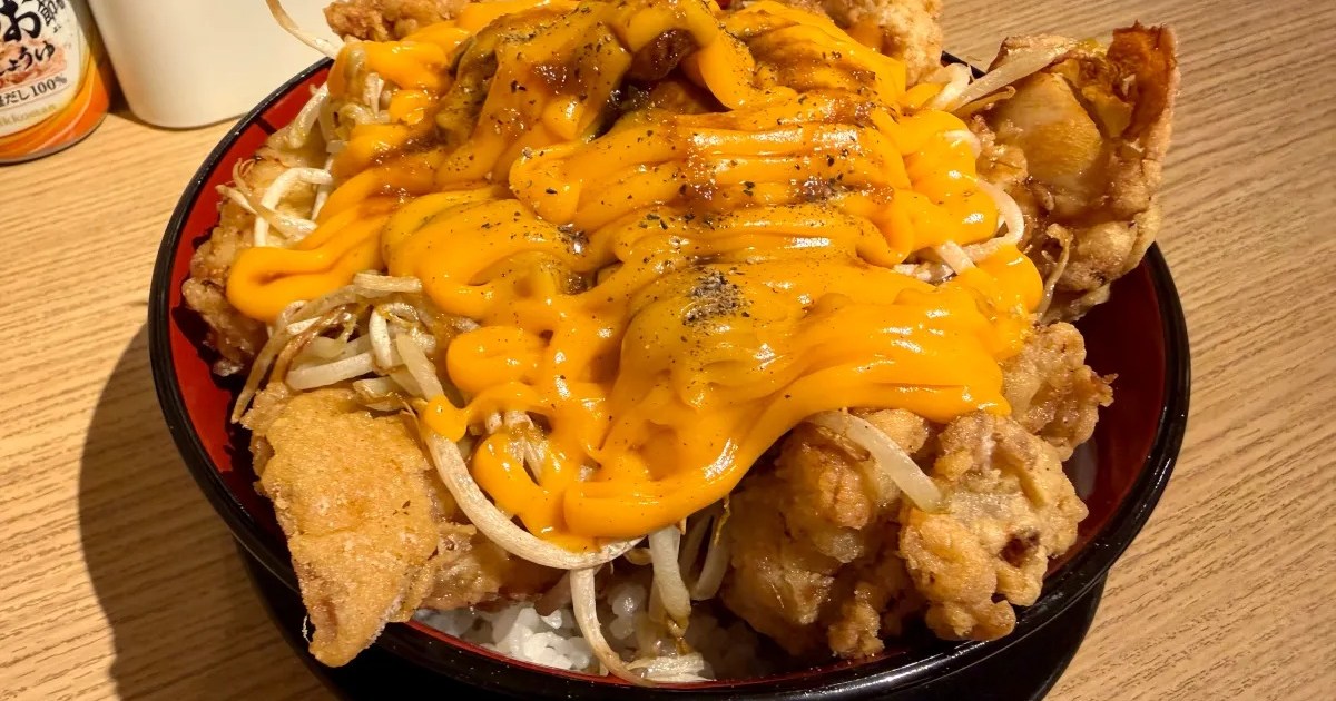 Karaage no Tensai invokes the name of Jiro-style ramen, and we head out for a taste test.