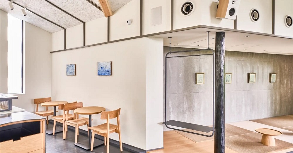 Starbucks in artsy neighborhood wants to showcase work by local creatives.