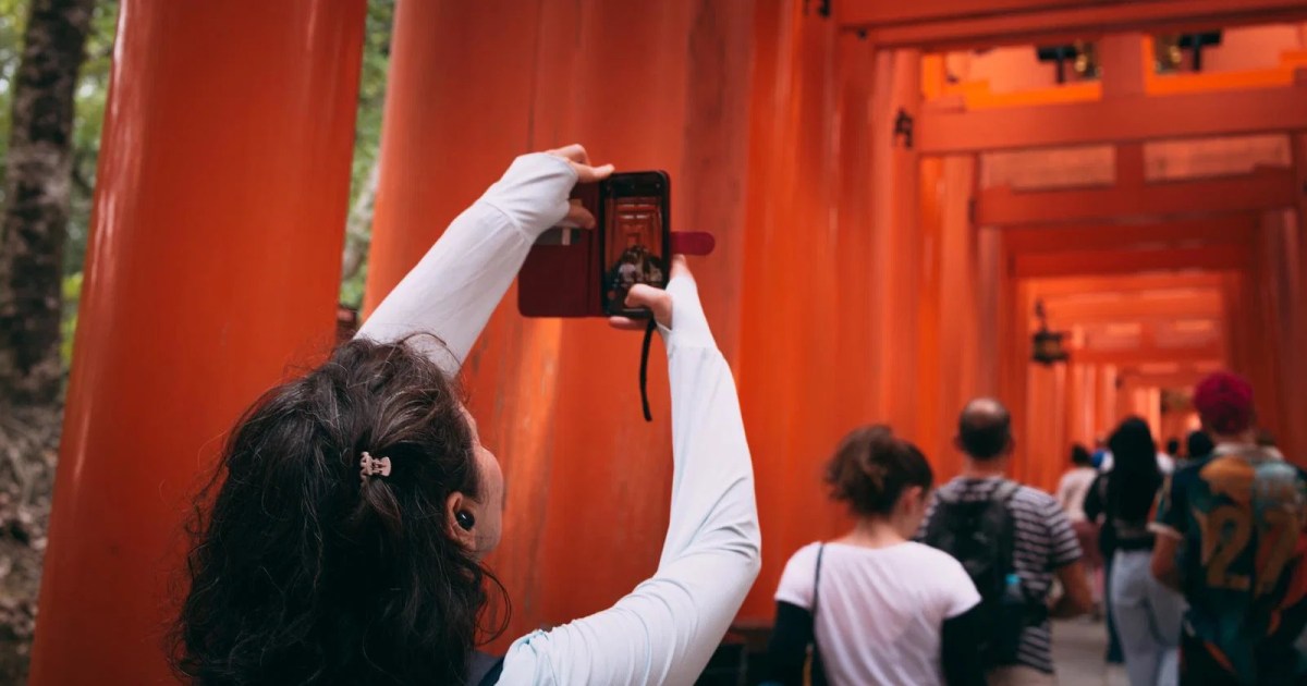 Famous Kyoto shrine has a message for foreign tourists who think it’s okay to dance at sacred sites
