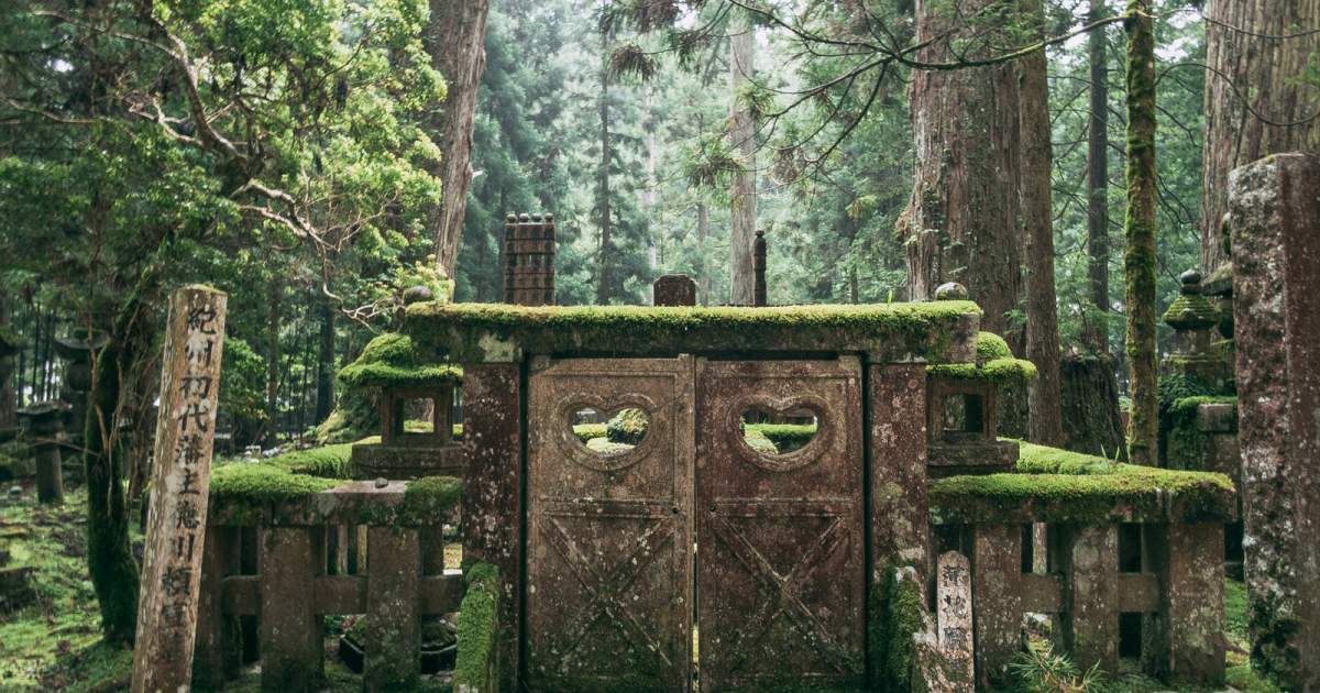 Are Japanese temples on Mt Koya cashing in on the foreign tourism boom?