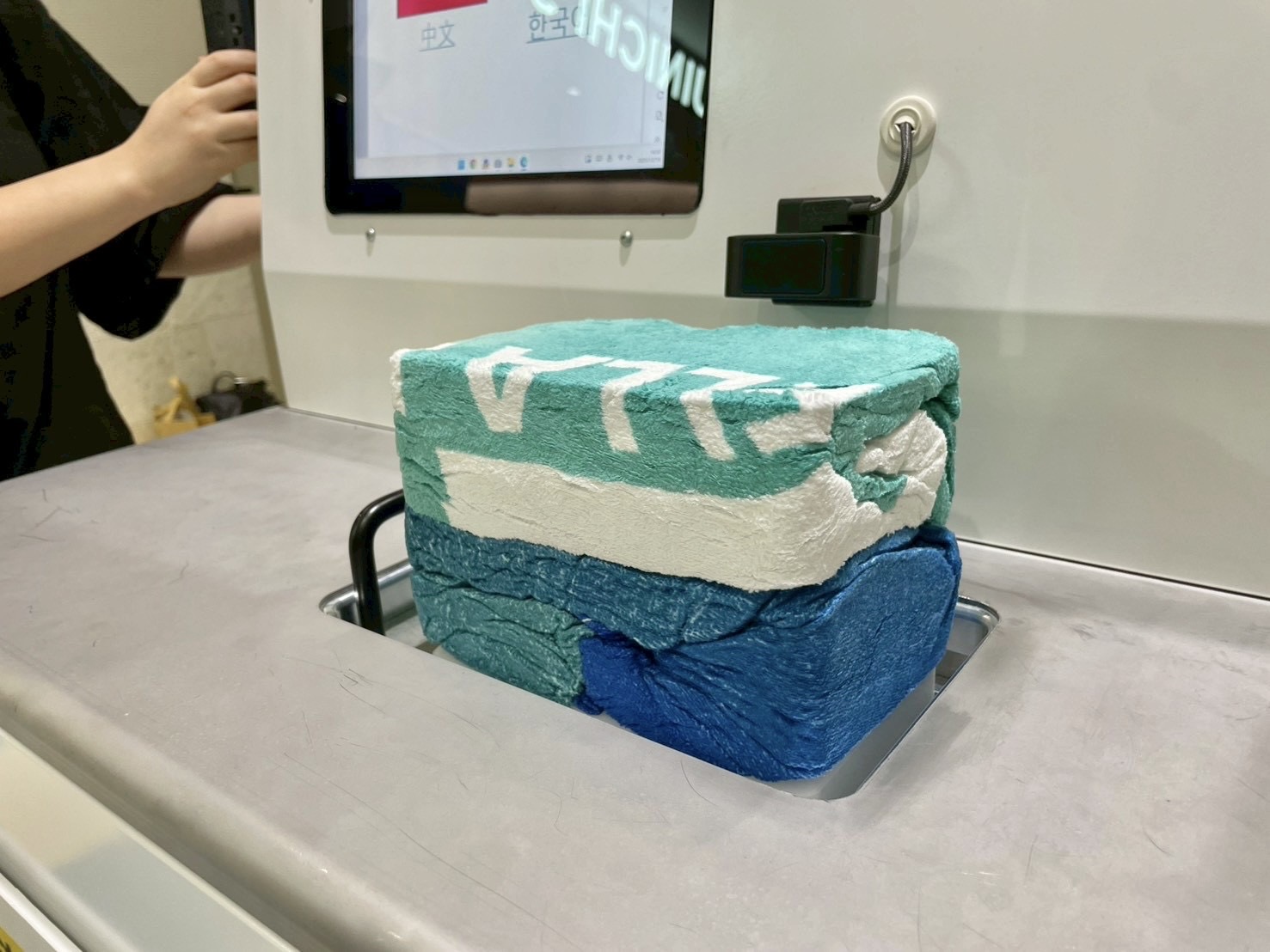 Compression Tips Get more room in your luggage with new clothing compression machines at ...