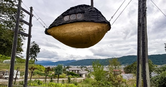 Flying Mud Boat teahouse is a hidden gem in Japan that boggles the mind
