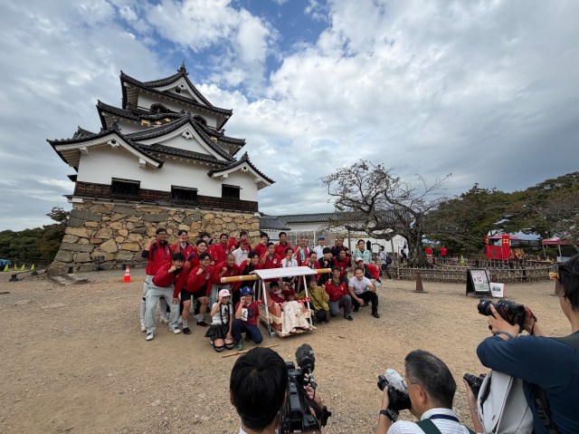 Modern exosuits are opening up ancient Japanese castle climbs to everyone Modern exosuits are opening up ancient Japanese castle climbs to everyone