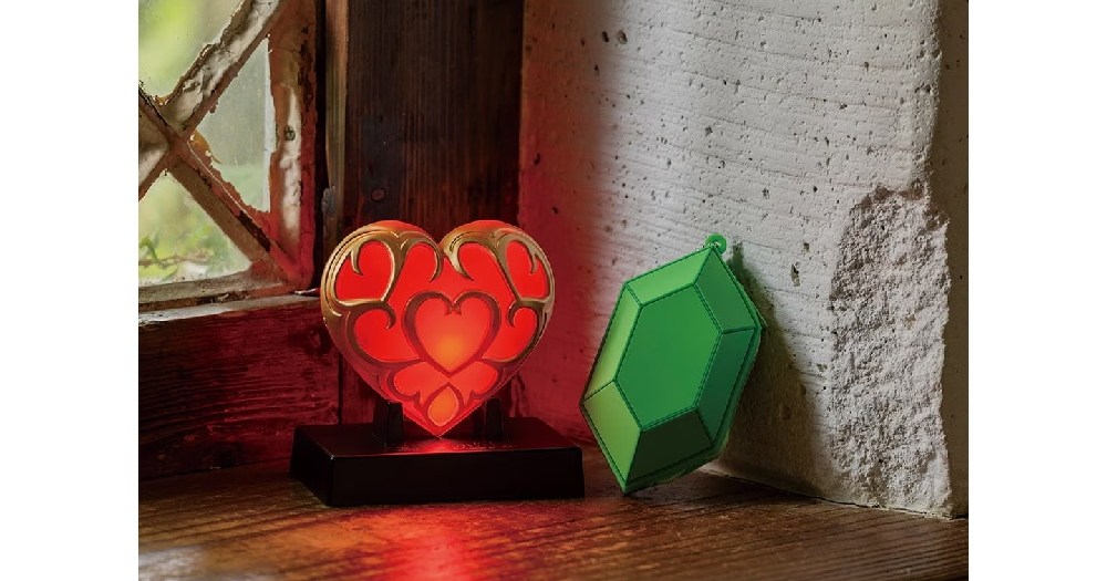 Real-world Legend of Zelda treasures, Heart Container lights and Ruppe pouches, coming soon [Pics]